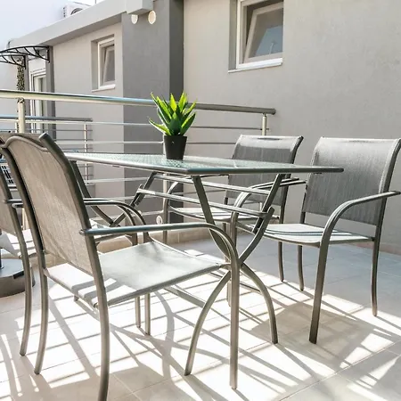Apartmán Elegant Decorated House - Free Private Parking! Iraklio Exteriér fotografie