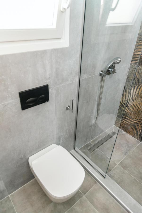 Elegant Decorated House - Free Private Parking! Apartment