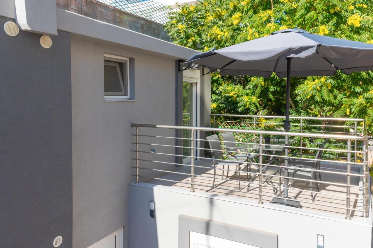 Elegant Decorated House - Free Private Parking! *