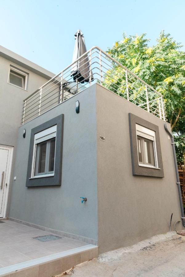 Elegant Decorated House - Free Private Parking! Apartment